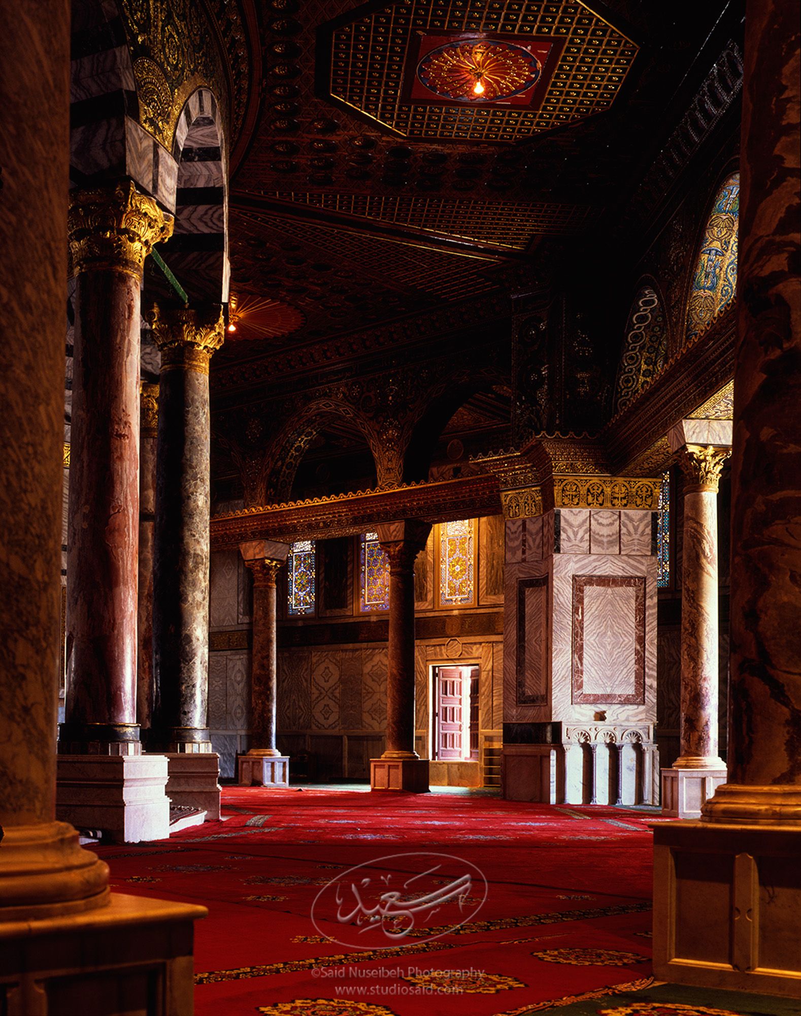 <i>Qubbat al-Sakhra</i> / Dome of the Rock. In the <i>Masjid al-Aqsa</i>, Old City Jerusalem <i>alQuds</i>.