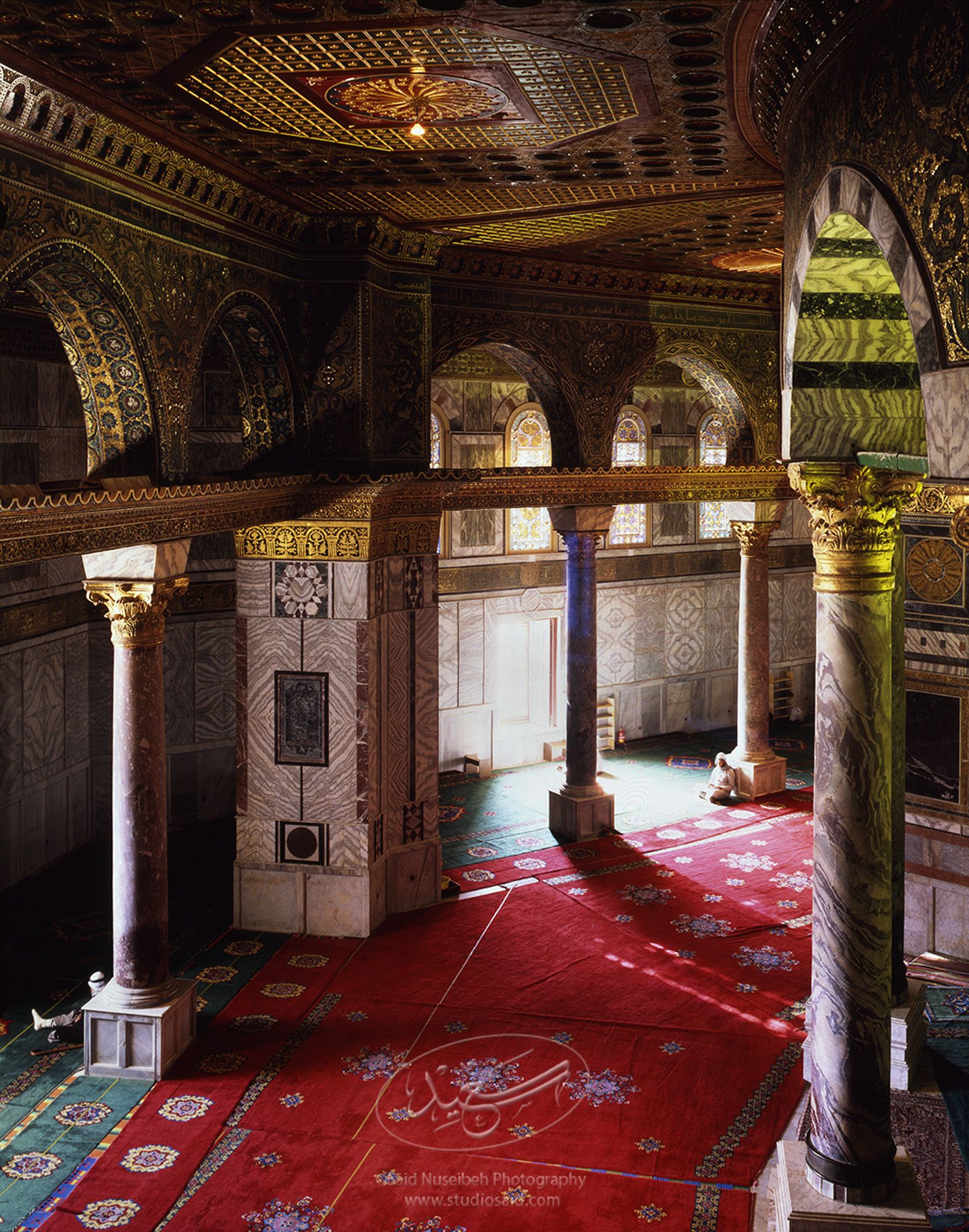 <i>Qubbat al-Sakhra</i> / Dome of the Rock. In the <i>Masjid al-Aqsa</i>, Old City Jerusalem <i>alQuds</i>.