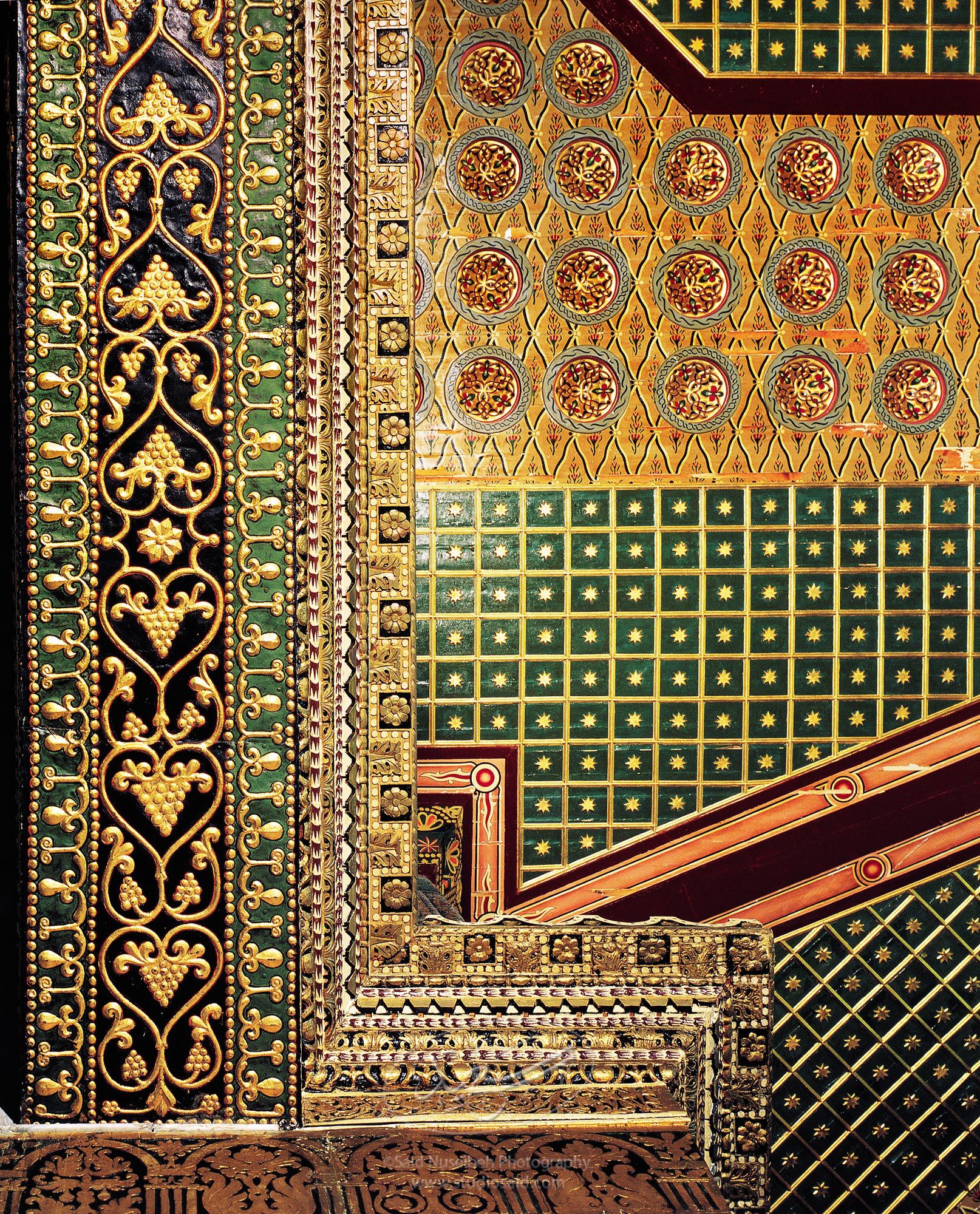 <i>Qubbat al-Sakhra</i> / Dome of the Rock. In the <i>Masjid al-Aqsa</i>, Old City Jerusalem <i>alQuds</i>.