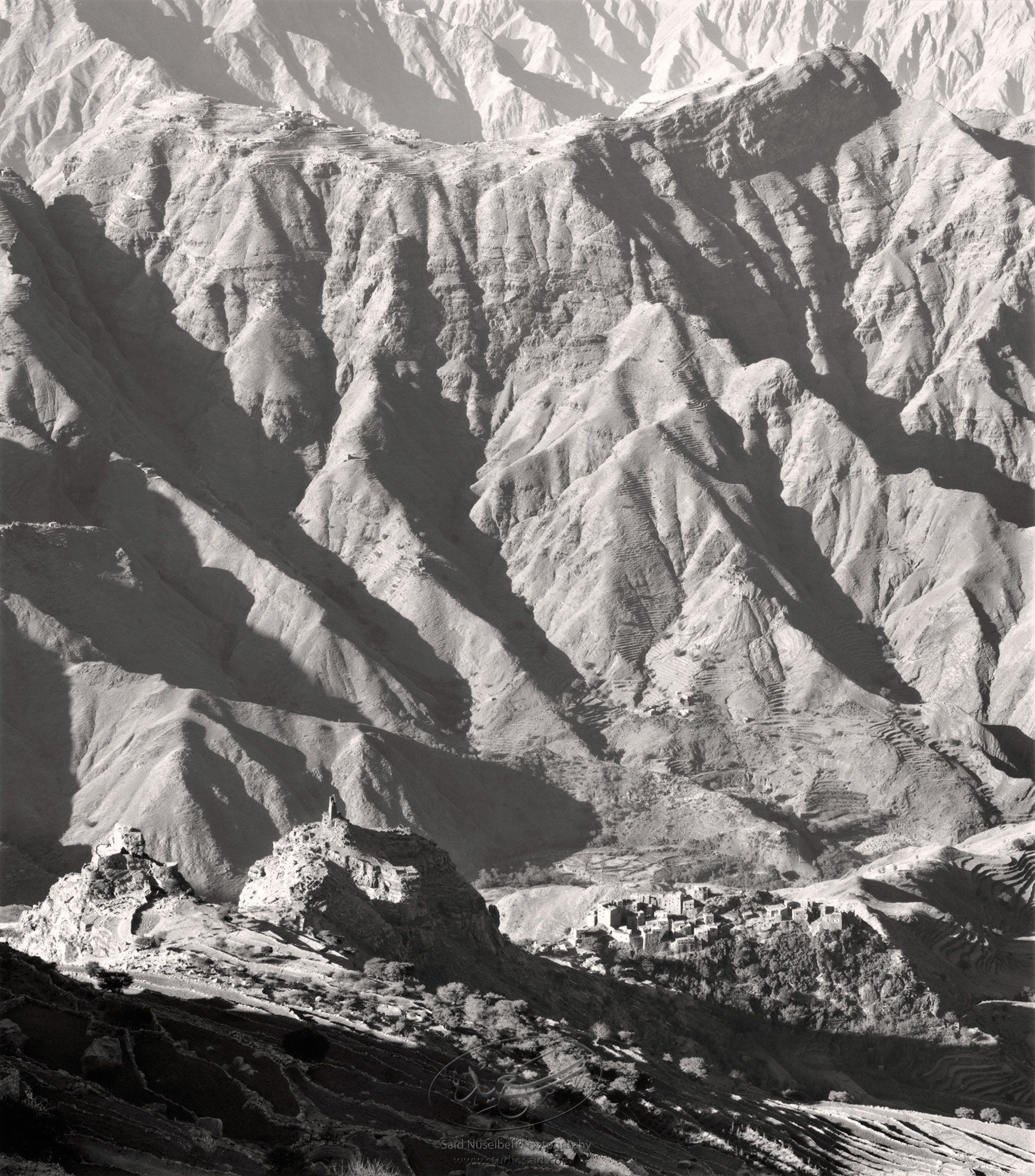 Dizzying heights and terraced hillsides of <i>Wadi Hajja</i>, Yemen